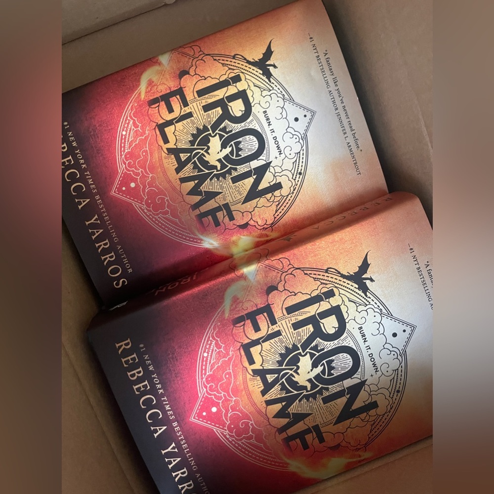 Iron Flame (The Empyrean, 2)